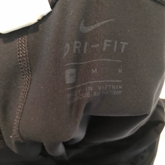 Nike Dri Fit Cropped Black Leggings 🏃🏻‍♀️ - Picture 7 of 10